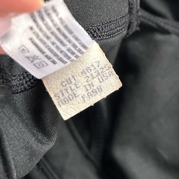 Vintage Patagonia Women's Black Sports Bra - Picture 5 of 6